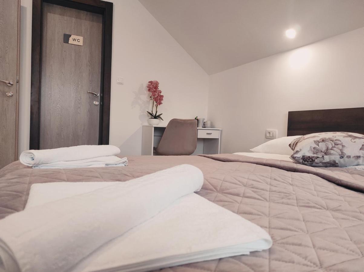 Deluxe Apartment With Jacuzzi - Patar ラコヴィツァ エクステリア 写真