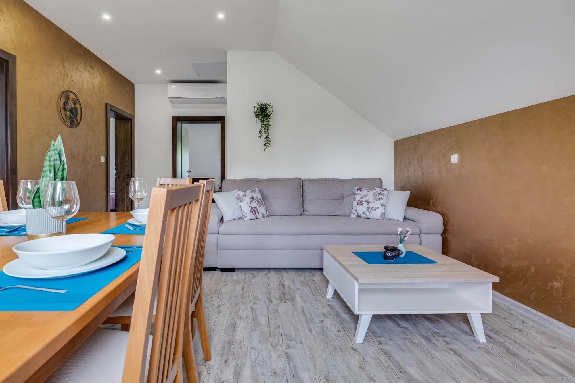 Deluxe Apartment With Jacuzzi - Patar ラコヴィツァ エクステリア 写真